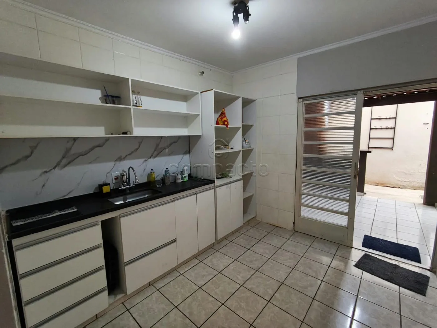 Alugar Casa / Padr&atilde;o em S&atilde;o Jos&eacute; do Rio Preto R$ 2.500,00 - Foto 9