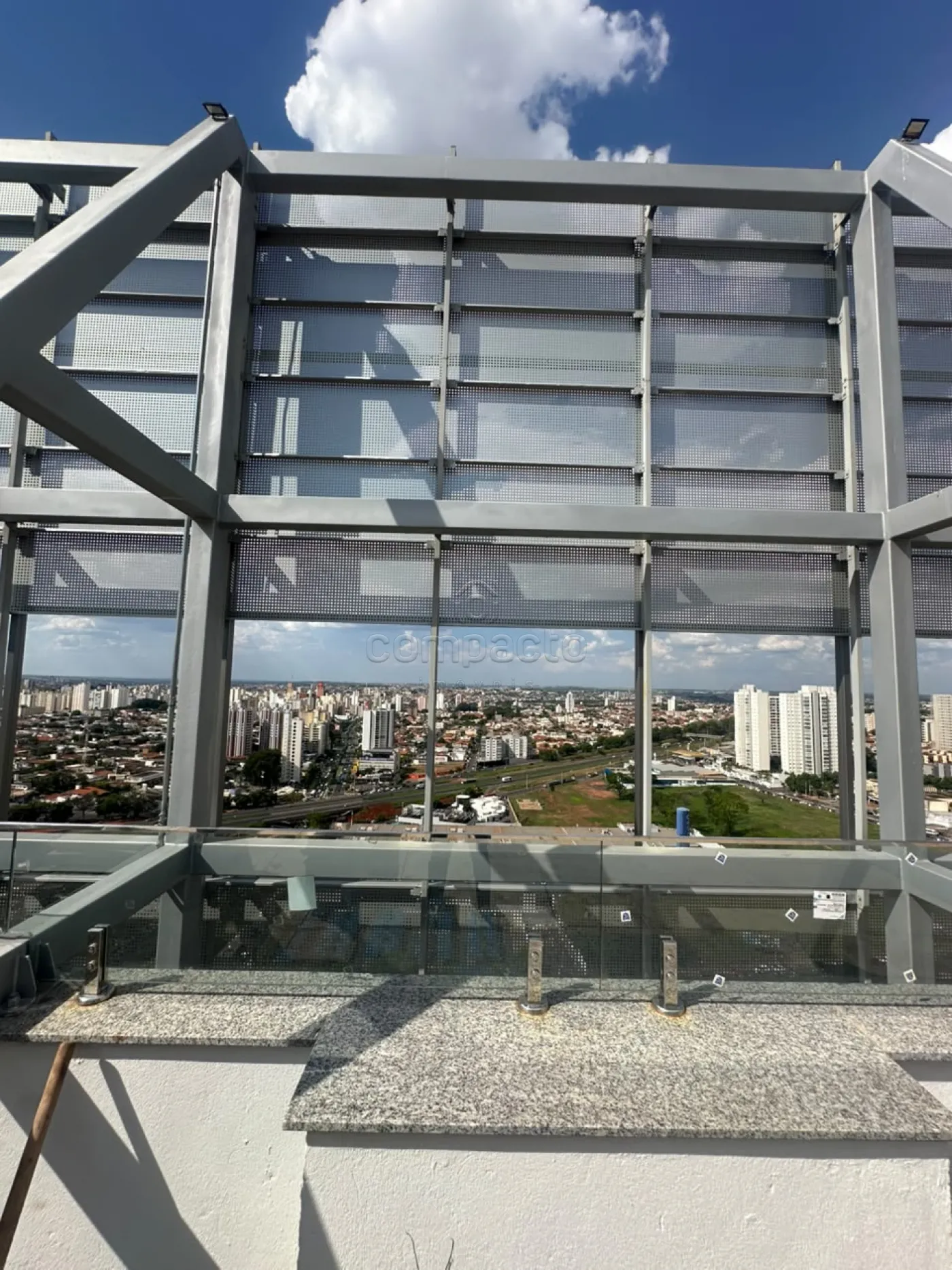 Alugar Comercial / SalaLoja Condom&iacute;nio em S&atilde;o Jos&eacute; do Rio Preto R$ 6.500,00 - Foto 11