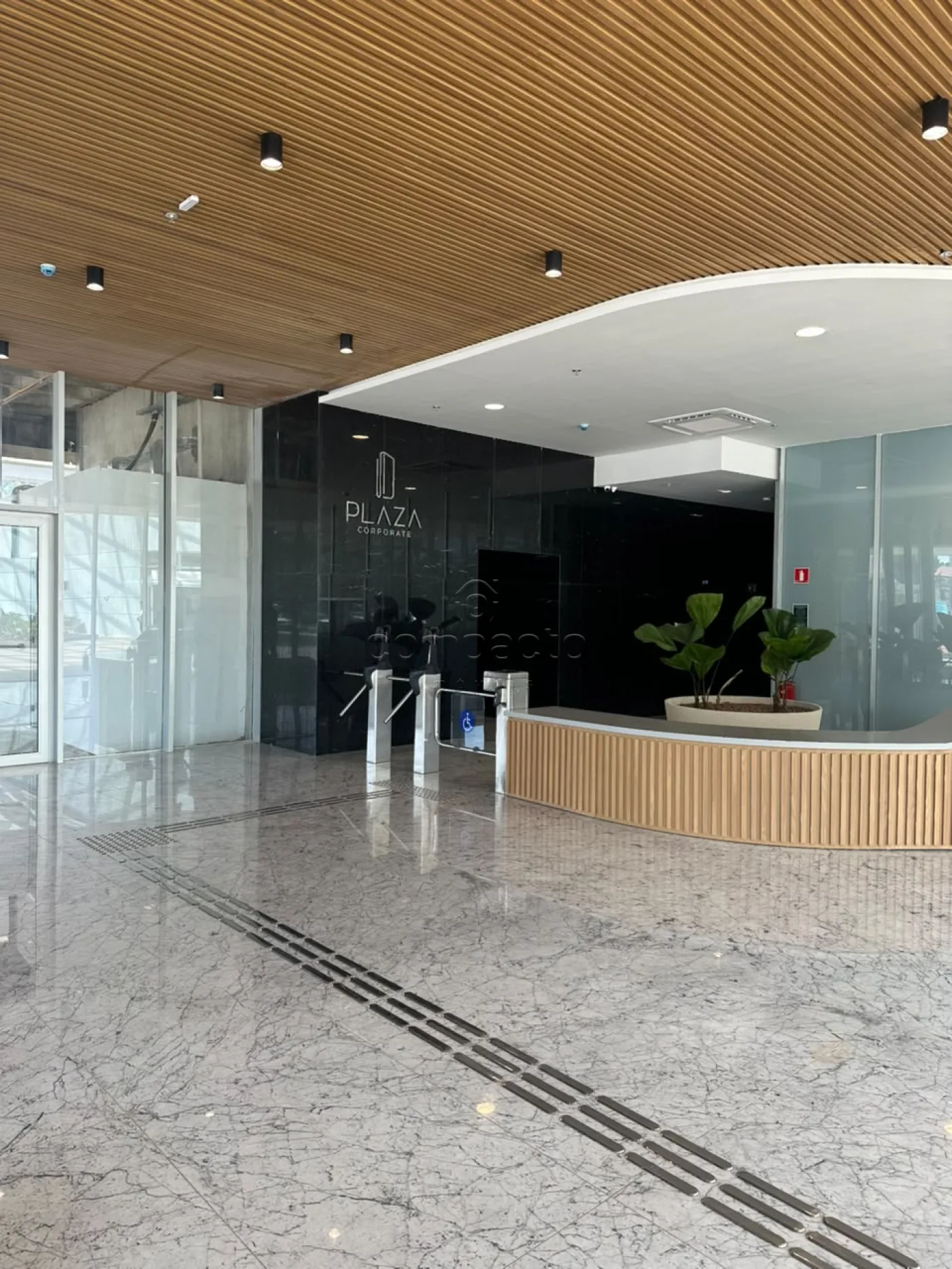 Alugar Comercial / SalaLoja Condom&iacute;nio em S&atilde;o Jos&eacute; do Rio Preto R$ 6.500,00 - Foto 14