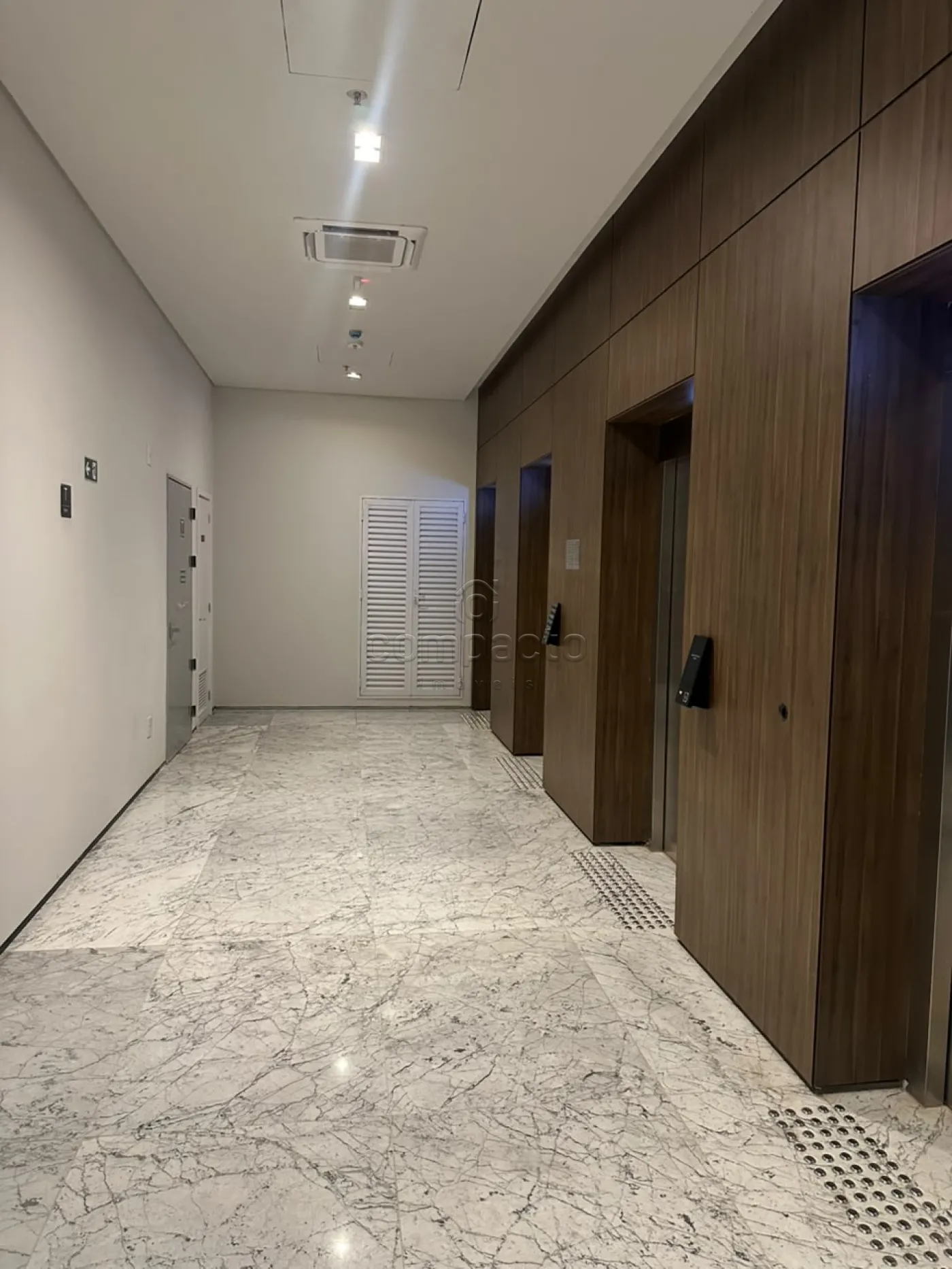 Alugar Comercial / SalaLoja Condom&iacute;nio em S&atilde;o Jos&eacute; do Rio Preto R$ 6.500,00 - Foto 21