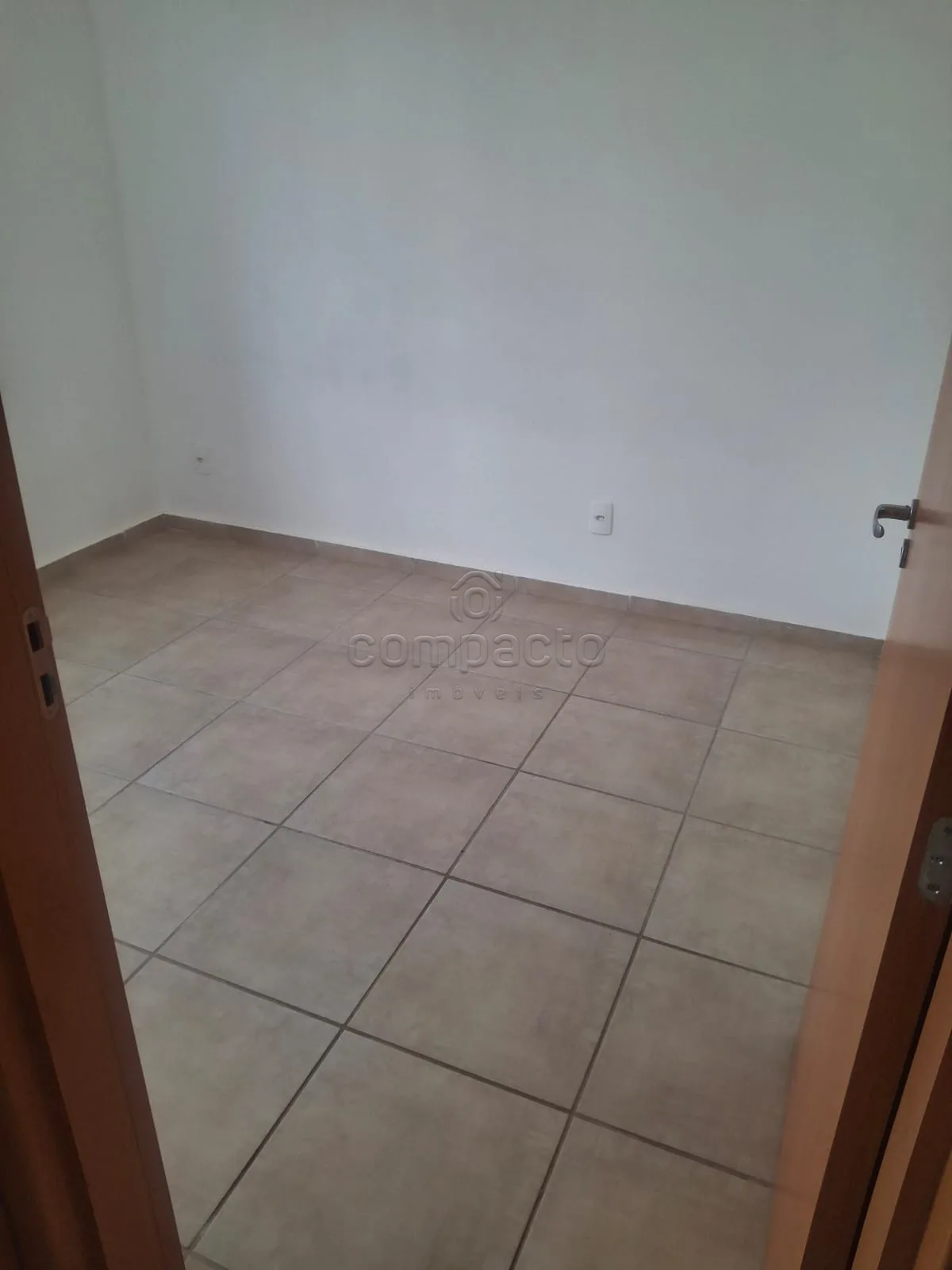 Alugar Apartamento / Padr&atilde;o em S&atilde;o Jos&eacute; do Rio Preto R$ 1.400,00 - Foto 13