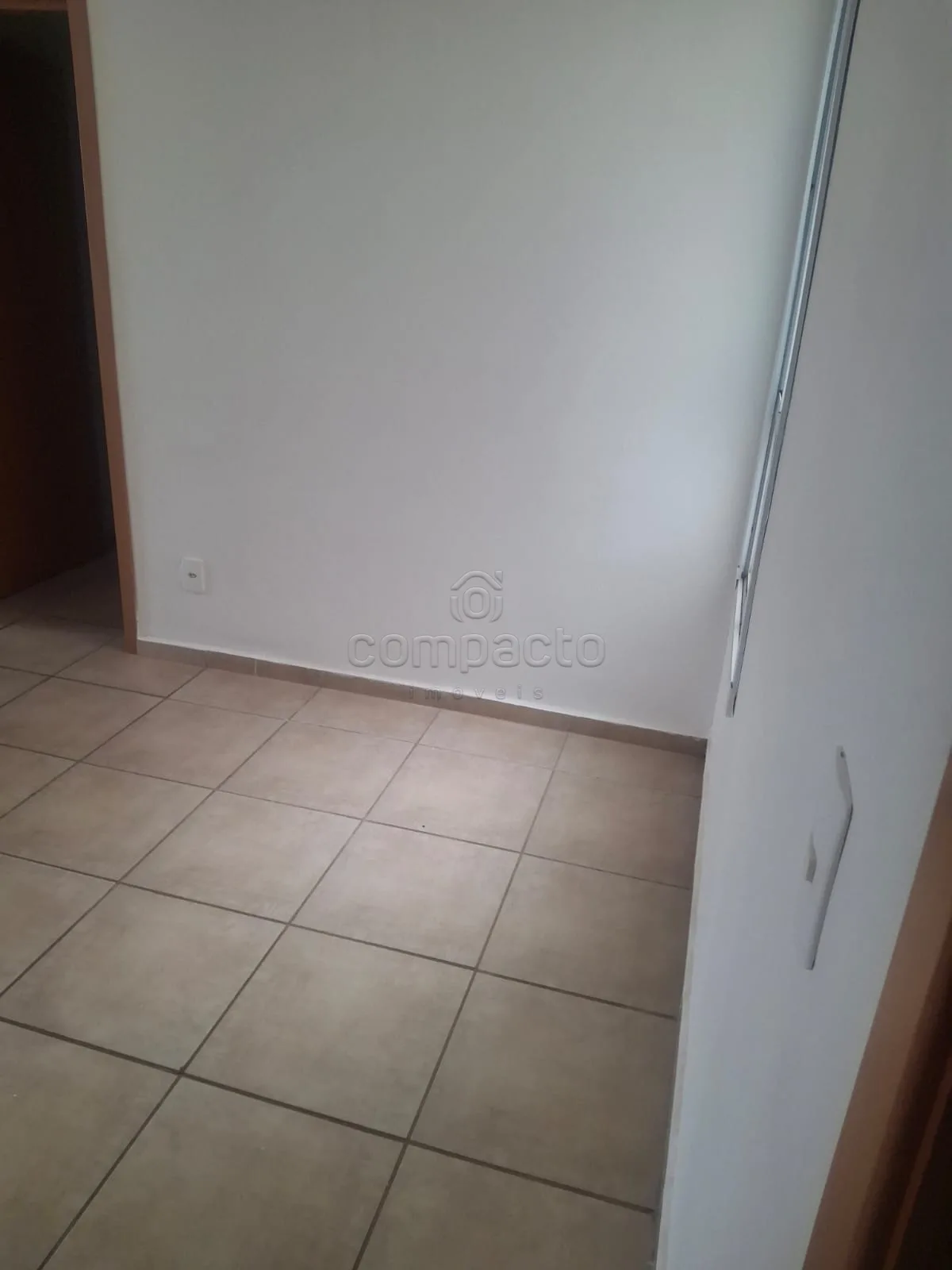 Alugar Apartamento / Padr&atilde;o em S&atilde;o Jos&eacute; do Rio Preto R$ 1.400,00 - Foto 3