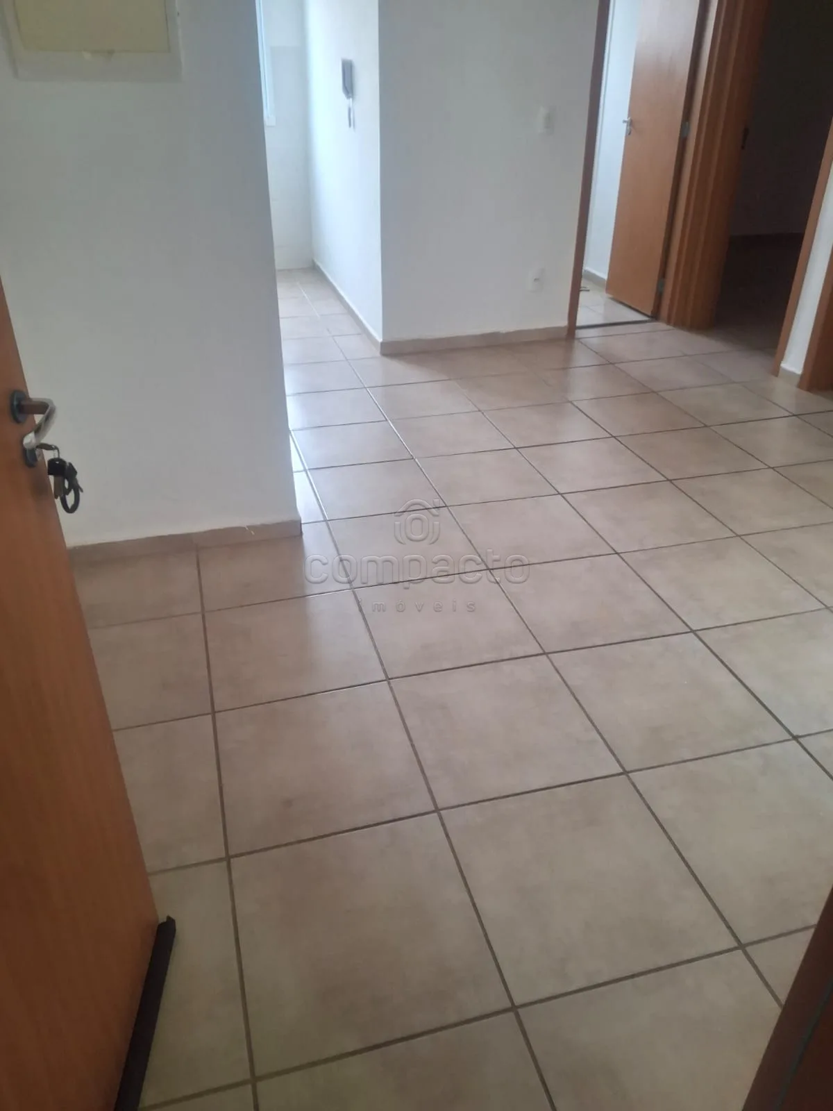 Alugar Apartamento / Padr&atilde;o em S&atilde;o Jos&eacute; do Rio Preto R$ 1.400,00 - Foto 1