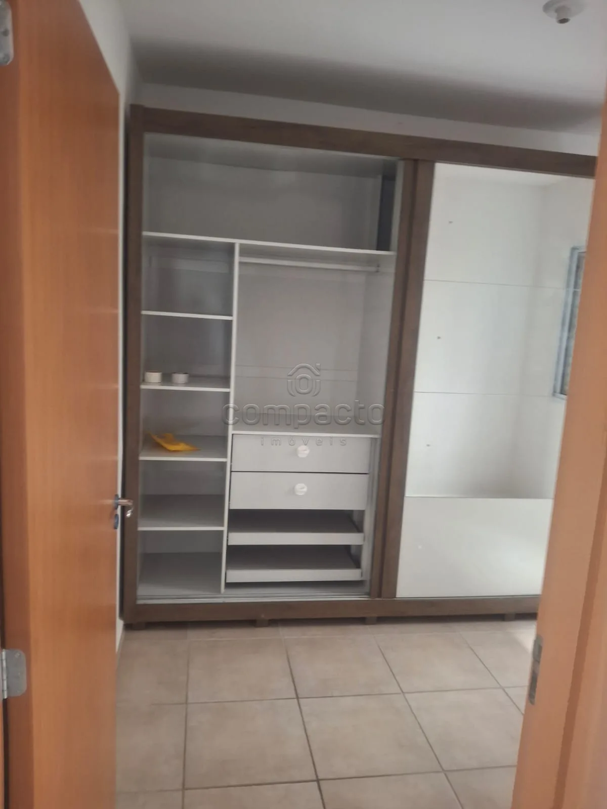 Alugar Apartamento / Padr&atilde;o em S&atilde;o Jos&eacute; do Rio Preto R$ 1.400,00 - Foto 16