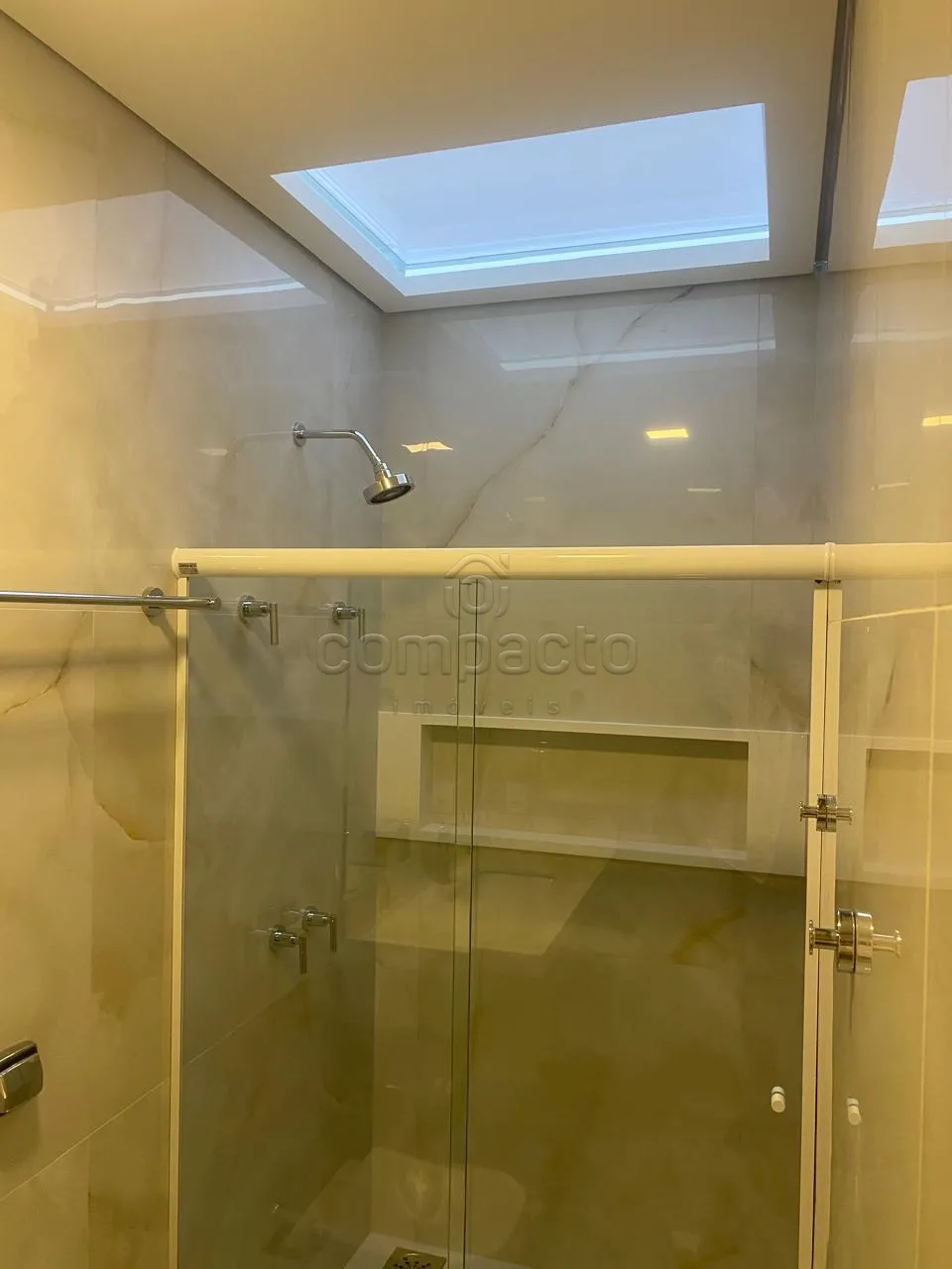 Alugar Casa / Condom&iacute;nio em S&atilde;o Jos&eacute; do Rio Preto R$ 7.000,00 - Foto 8
