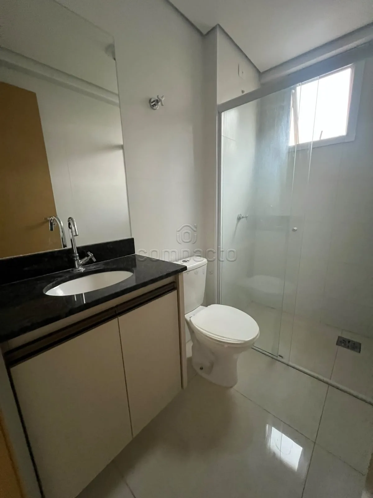 Alugar Apartamento / Padr&atilde;o em S&atilde;o Jos&eacute; do Rio Preto R$ 1.800,00 - Foto 14