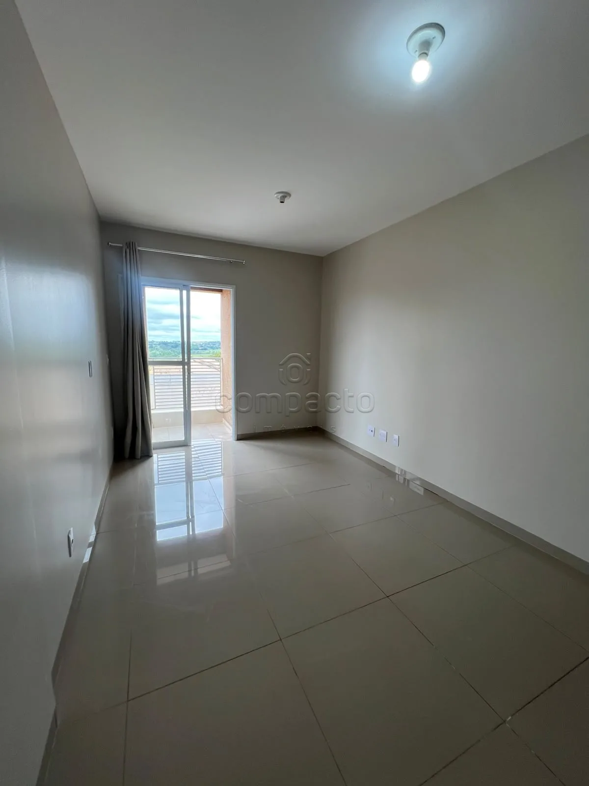 Alugar Apartamento / Padr&atilde;o em S&atilde;o Jos&eacute; do Rio Preto R$ 2.200,00 - Foto 2