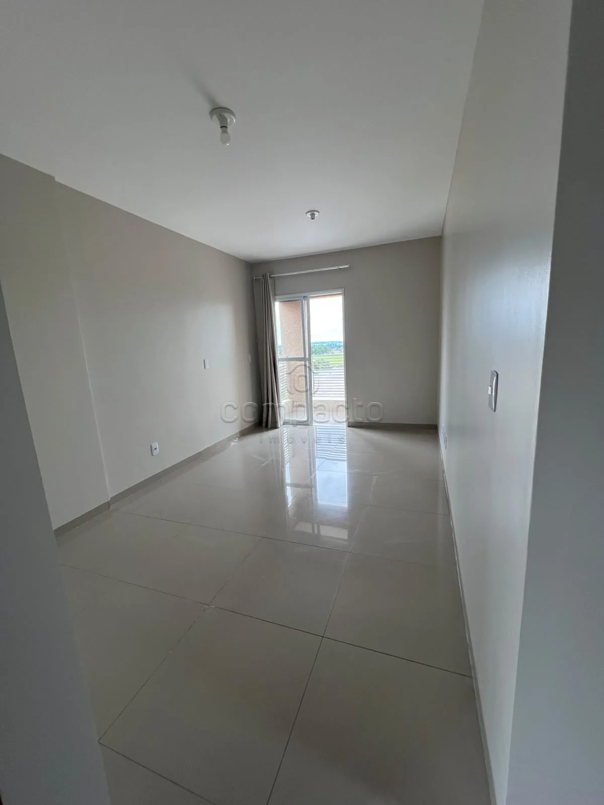 Alugar Apartamento / Padr&atilde;o em S&atilde;o Jos&eacute; do Rio Preto R$ 2.200,00 - Foto 1