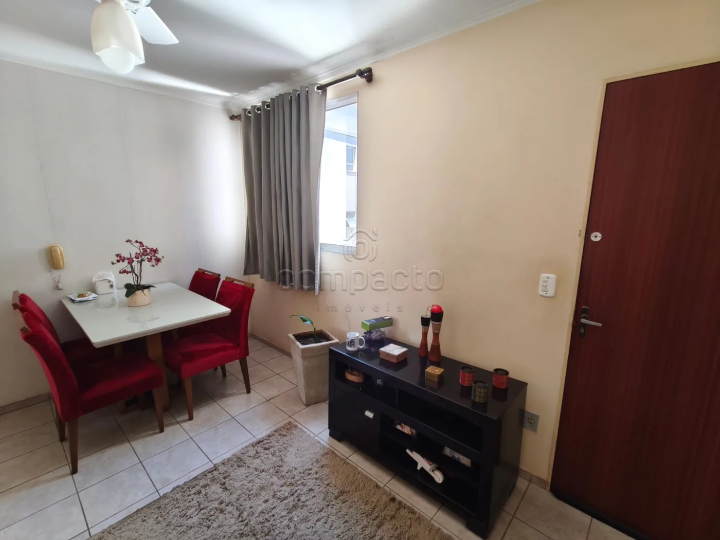 Alugar Apartamento / Padr&atilde;o em S&atilde;o Jos&eacute; do Rio Preto R$ 1.450,00 - Foto 3