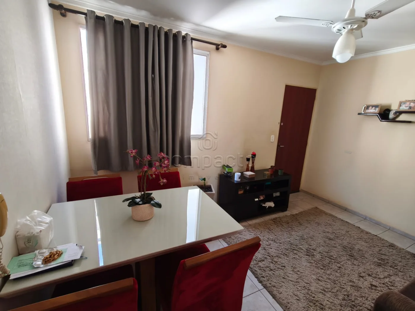 Alugar Apartamento / Padr&atilde;o em S&atilde;o Jos&eacute; do Rio Preto R$ 1.450,00 - Foto 2