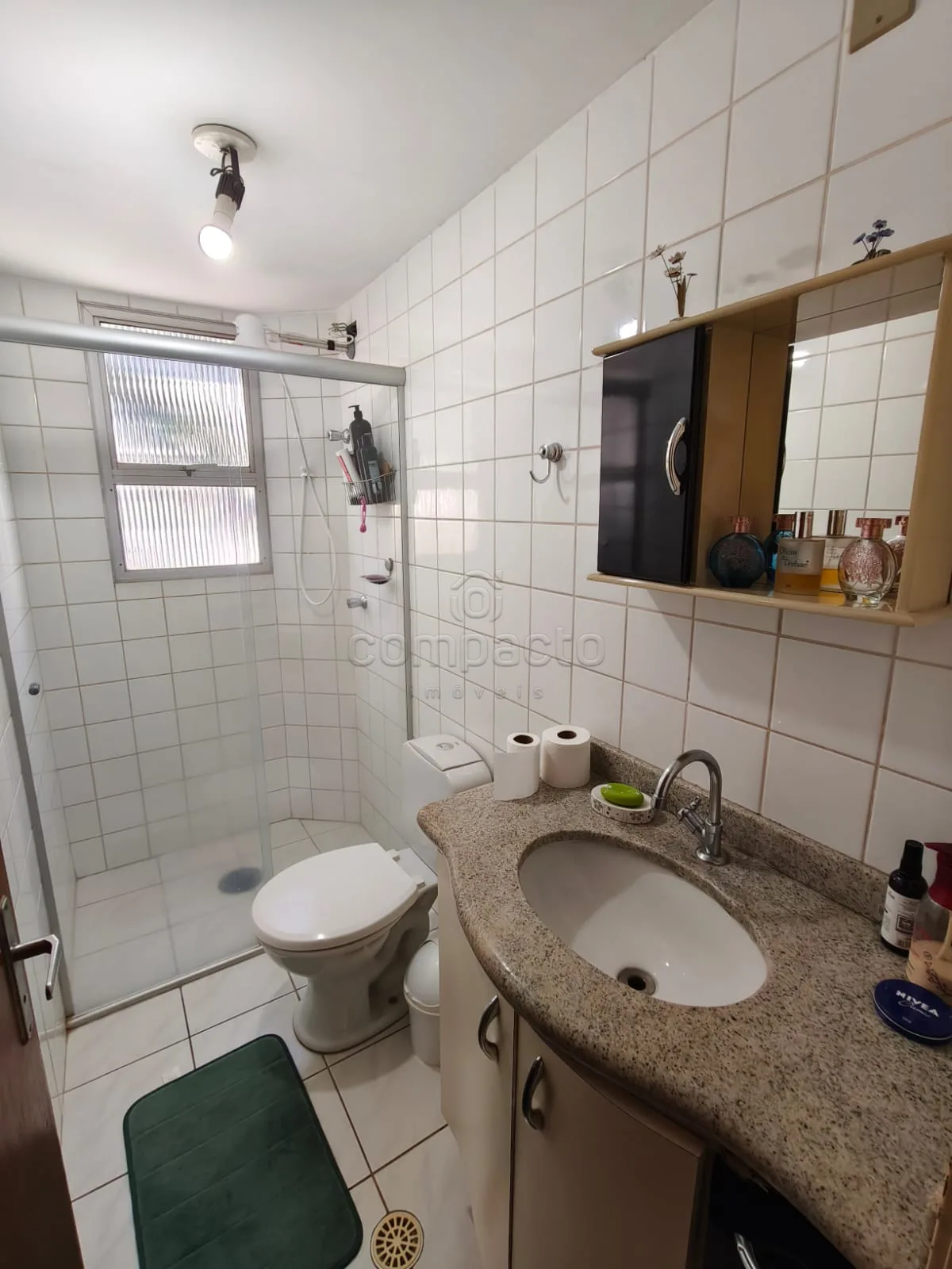 Alugar Apartamento / Padr&atilde;o em S&atilde;o Jos&eacute; do Rio Preto R$ 1.450,00 - Foto 19