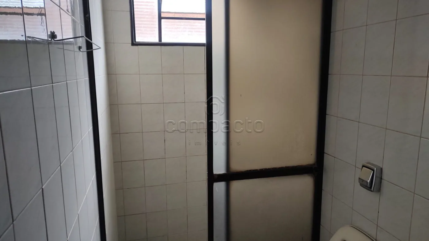 Alugar Casa / Padr&atilde;o em S&atilde;o Jos&eacute; do Rio Preto R$ 1.500,00 - Foto 6
