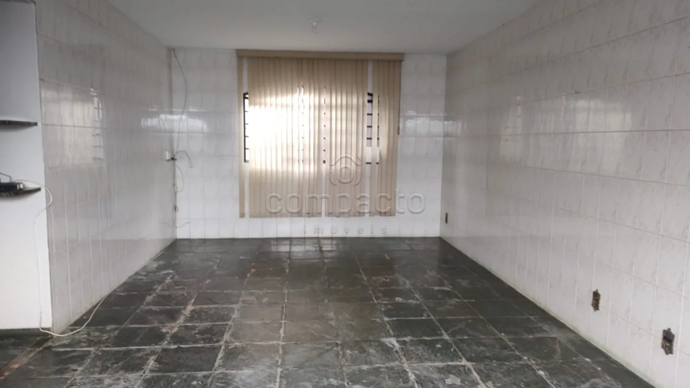 Alugar Casa / Padr&atilde;o em S&atilde;o Jos&eacute; do Rio Preto R$ 1.500,00 - Foto 2