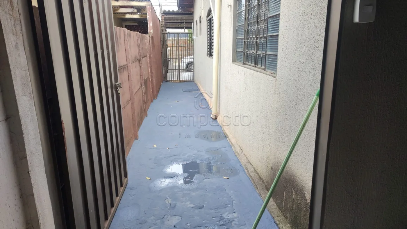 Alugar Casa / Padr&atilde;o em S&atilde;o Jos&eacute; do Rio Preto R$ 1.500,00 - Foto 13