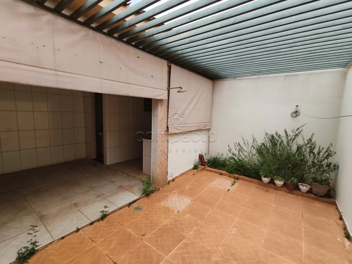 Alugar Casa / Condom&iacute;nio em S&atilde;o Jos&eacute; do Rio Preto R$ 1.900,00 - Foto 16
