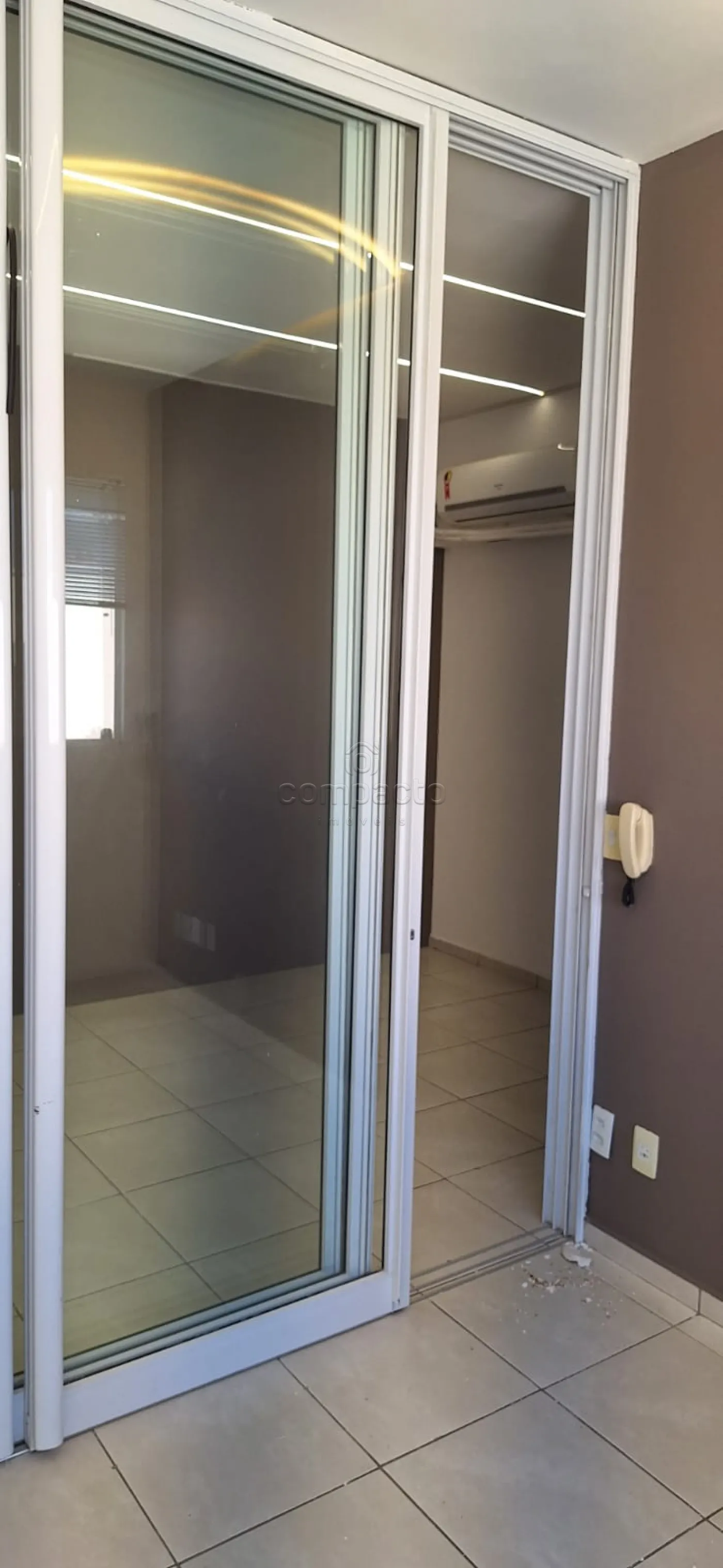 Alugar Comercial / SalaLoja Condom&iacute;nio em S&atilde;o Jos&eacute; do Rio Preto R$ 1.800,00 - Foto 13