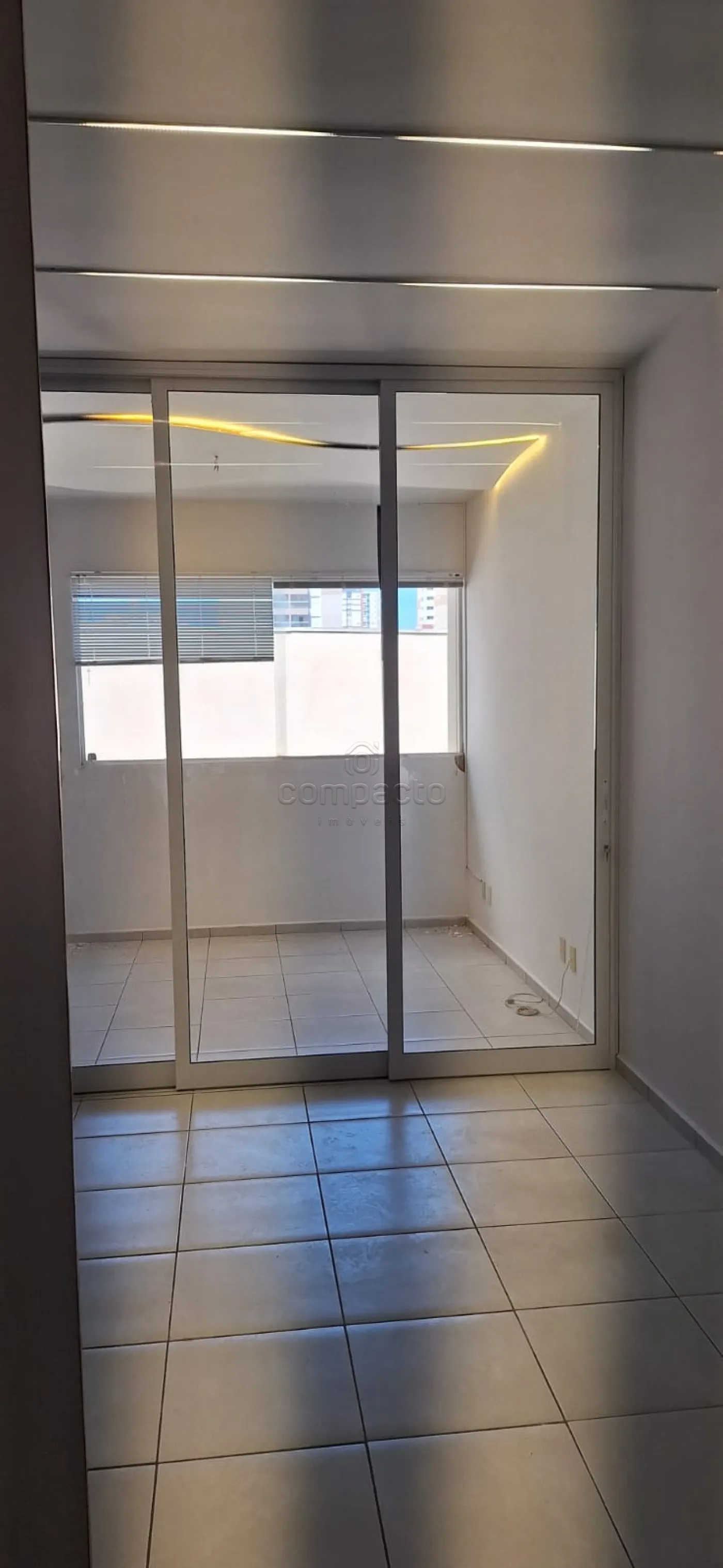 Alugar Comercial / SalaLoja Condom&iacute;nio em S&atilde;o Jos&eacute; do Rio Preto R$ 1.800,00 - Foto 6