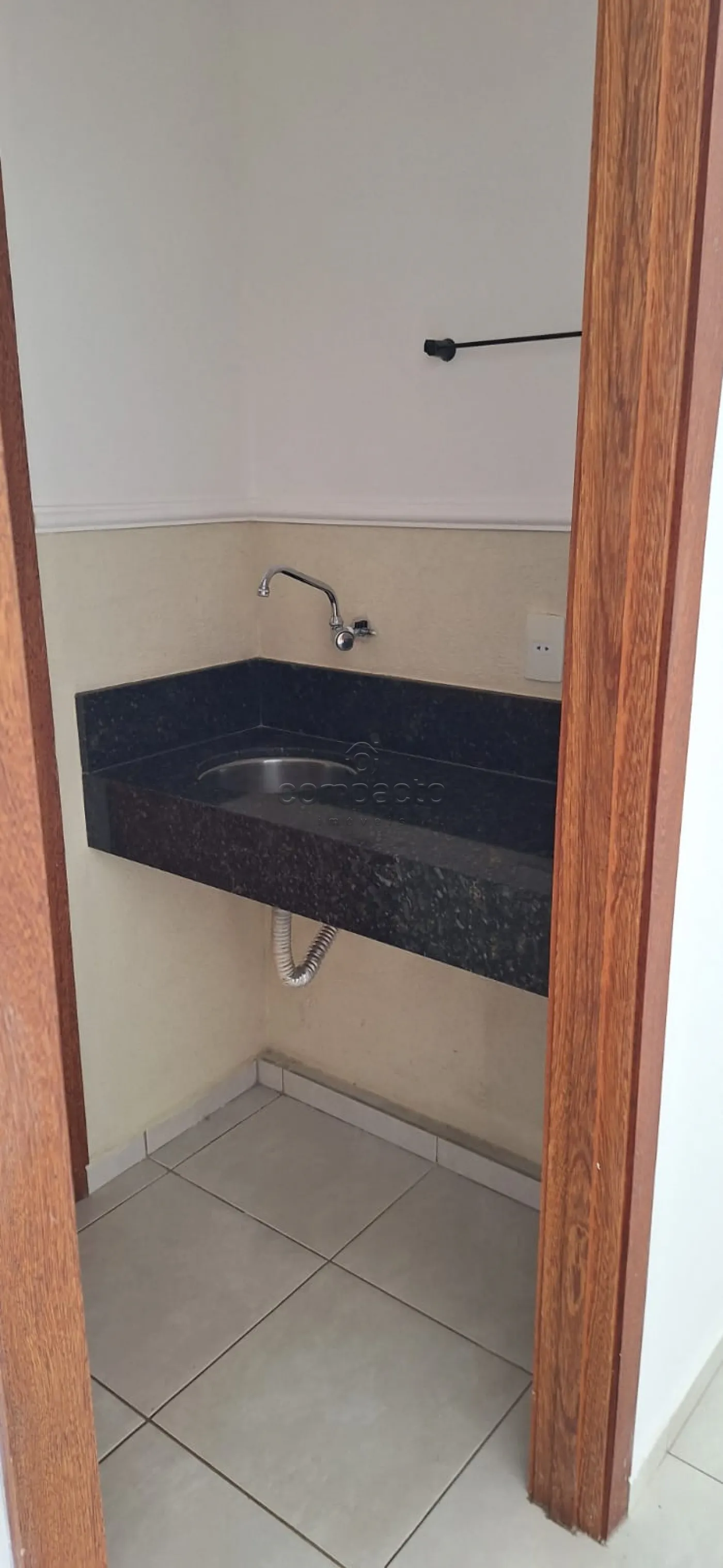 Alugar Comercial / SalaLoja Condom&iacute;nio em S&atilde;o Jos&eacute; do Rio Preto R$ 1.800,00 - Foto 10