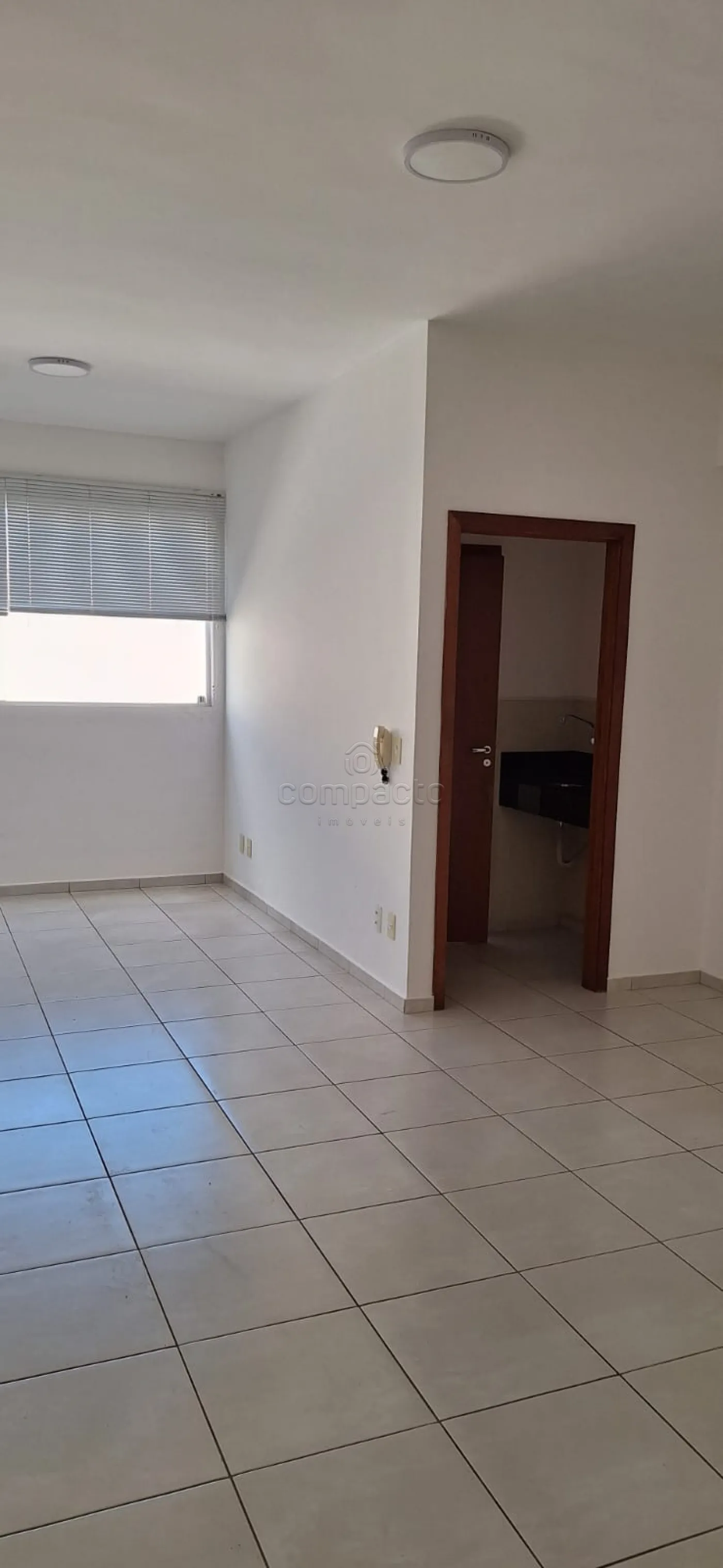 Alugar Comercial / SalaLoja Condom&iacute;nio em S&atilde;o Jos&eacute; do Rio Preto R$ 1.800,00 - Foto 6