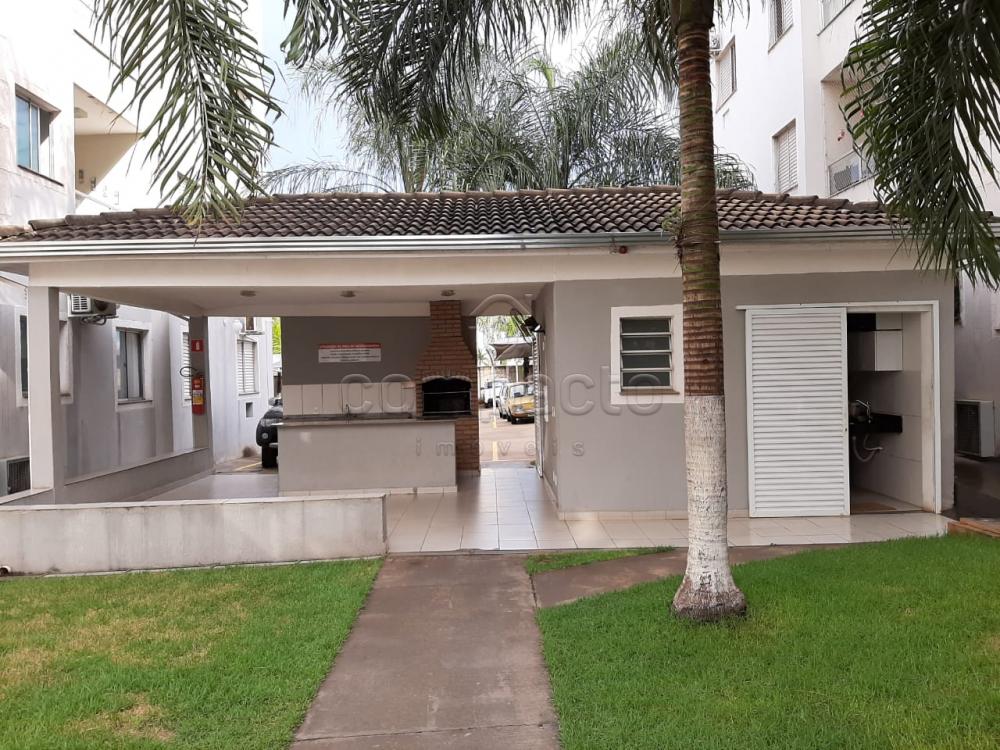 Alugar Apartamento / Padr&atilde;o em S&atilde;o Jos&eacute; do Rio Preto R$ 900,00 - Foto 14