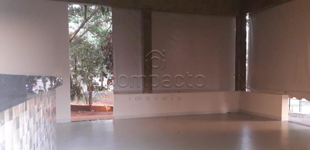 Alugar Apartamento / Padr&atilde;o em S&atilde;o Jos&eacute; do Rio Preto R$ 800,00 - Foto 17