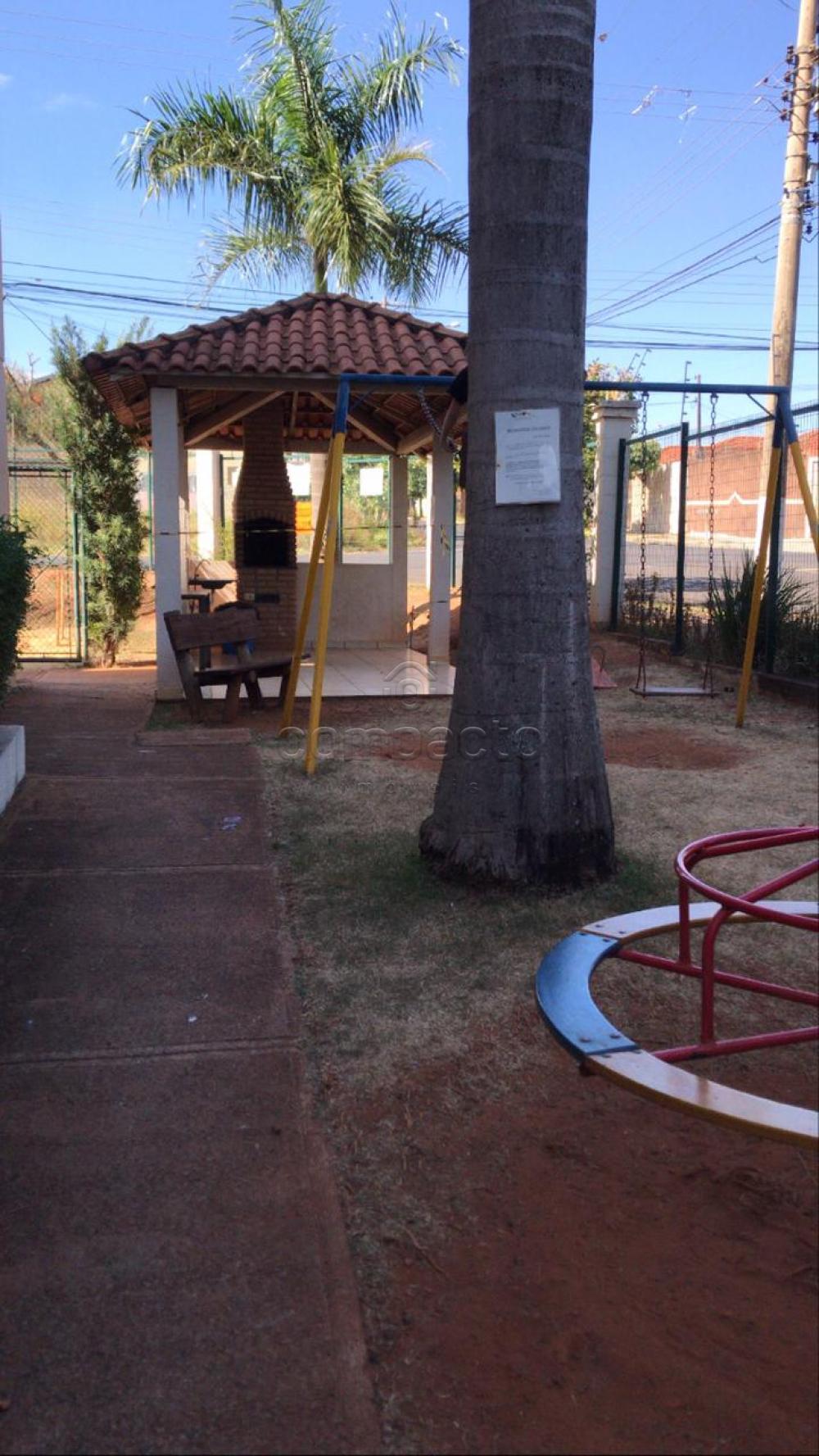 Comprar Apartamento / Padr&atilde;o em S&atilde;o Jos&eacute; do Rio Preto R$ 165.000,00 - Foto 14