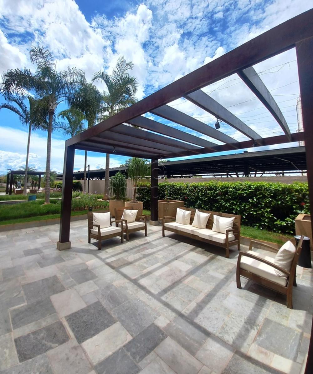 Alugar Apartamento / Padr&atilde;o em S&atilde;o Jos&eacute; do Rio Preto R$ 2.200,00 - Foto 21