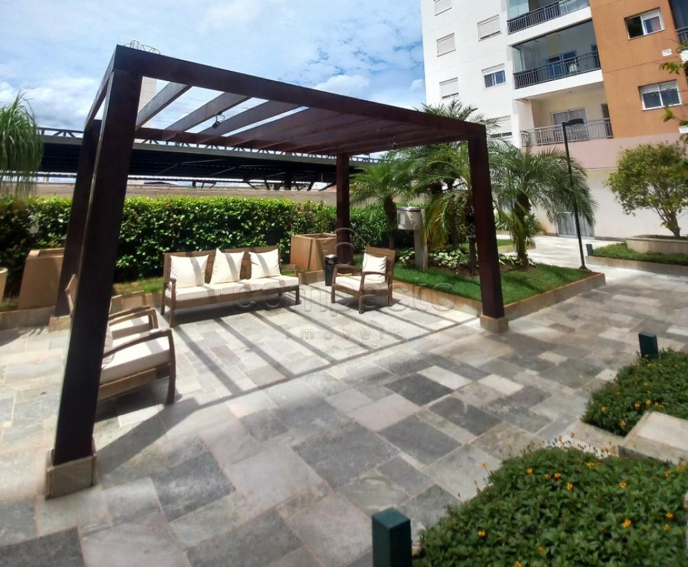 Alugar Apartamento / Padr&atilde;o em S&atilde;o Jos&eacute; do Rio Preto R$ 2.200,00 - Foto 22