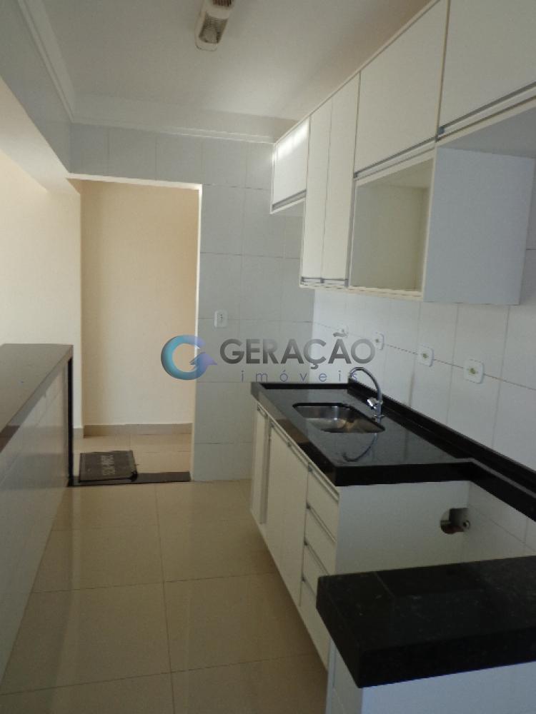 Alugar Apartamento / Padr&atilde;o em S&atilde;o Jos&eacute; dos Campos R$ 2.600,00 - Foto 7