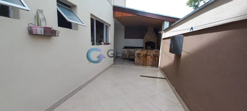 Comprar Casa / Padr&atilde;o em S&atilde;o Jos&eacute; dos Campos R$ 750.000,00 - Foto 17