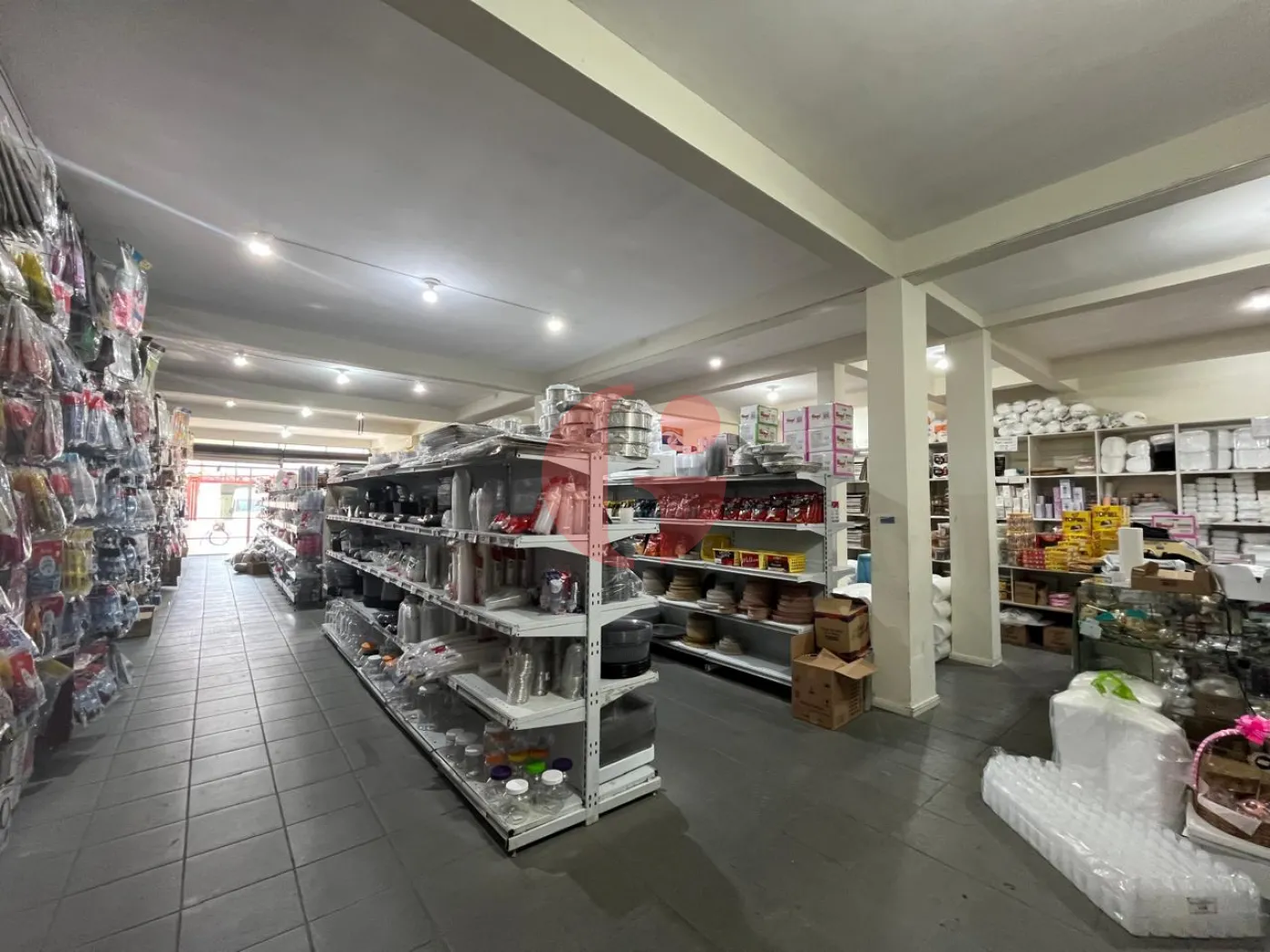 Comprar Comercial / Ponto Comercial em S&atilde;o Jos&eacute; dos Campos R$ 1.800.000,00 - Foto 1
