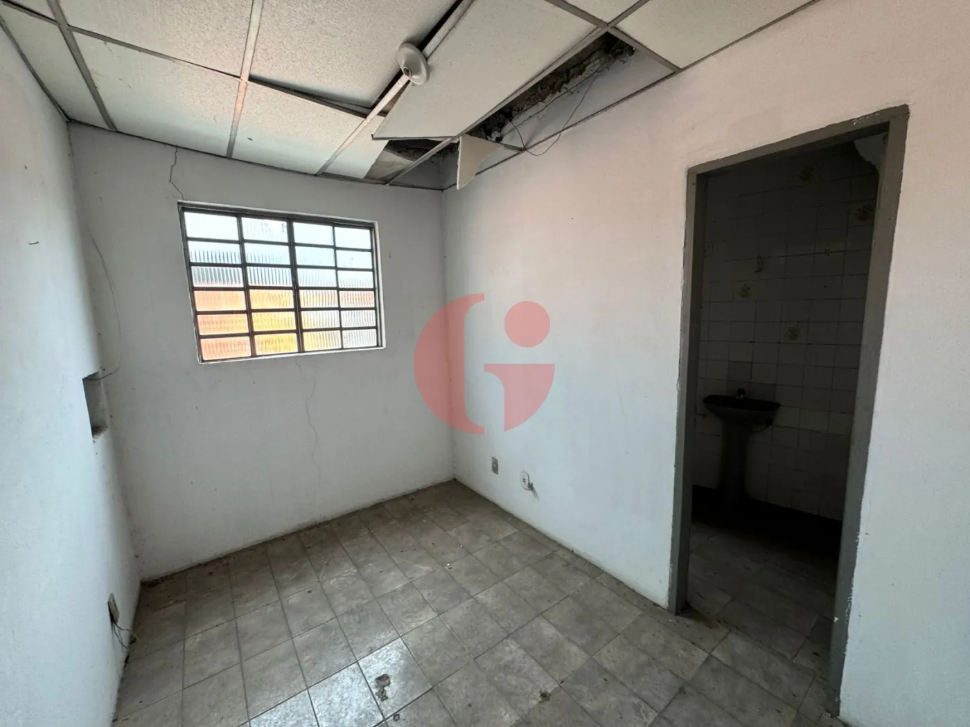 Alugar Comercial / Galp&atilde;o em S&atilde;o Jos&eacute; dos Campos R$ 5.000,00 - Foto 8