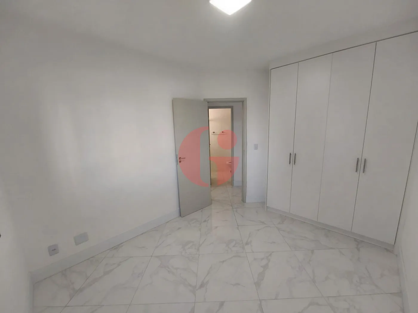 Alugar Apartamento / Padr&atilde;o em S&atilde;o Jos&eacute; dos Campos R$ 2.400,00 - Foto 6