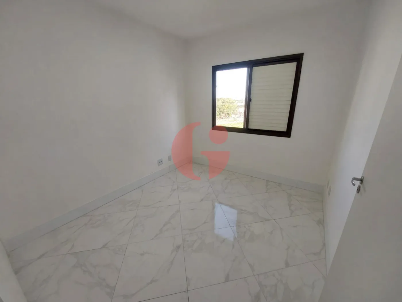 Alugar Apartamento / Padr&atilde;o em S&atilde;o Jos&eacute; dos Campos R$ 2.400,00 - Foto 5