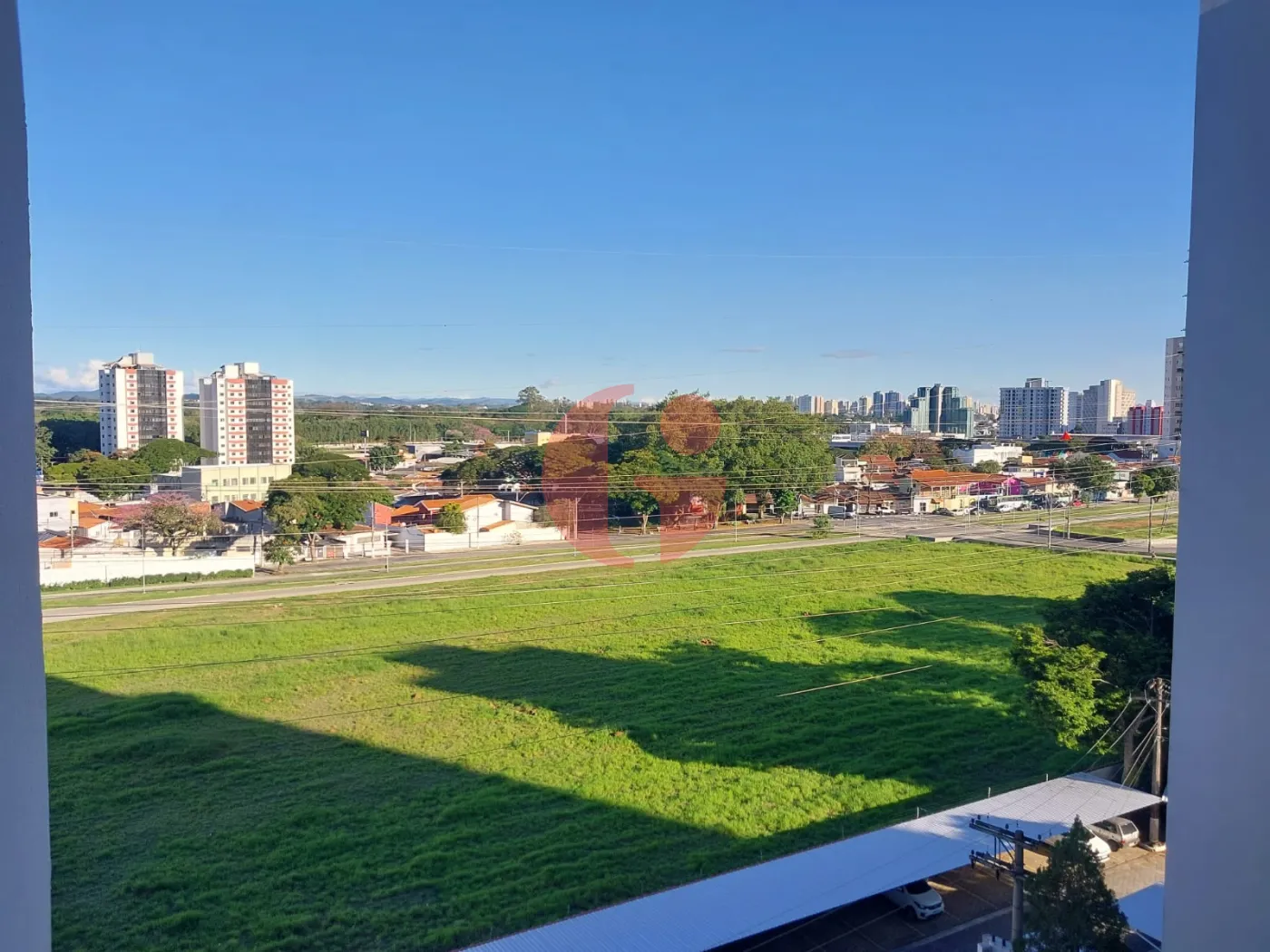 Alugar Apartamento / Padr&atilde;o em S&atilde;o Jos&eacute; dos Campos R$ 2.400,00 - Foto 4