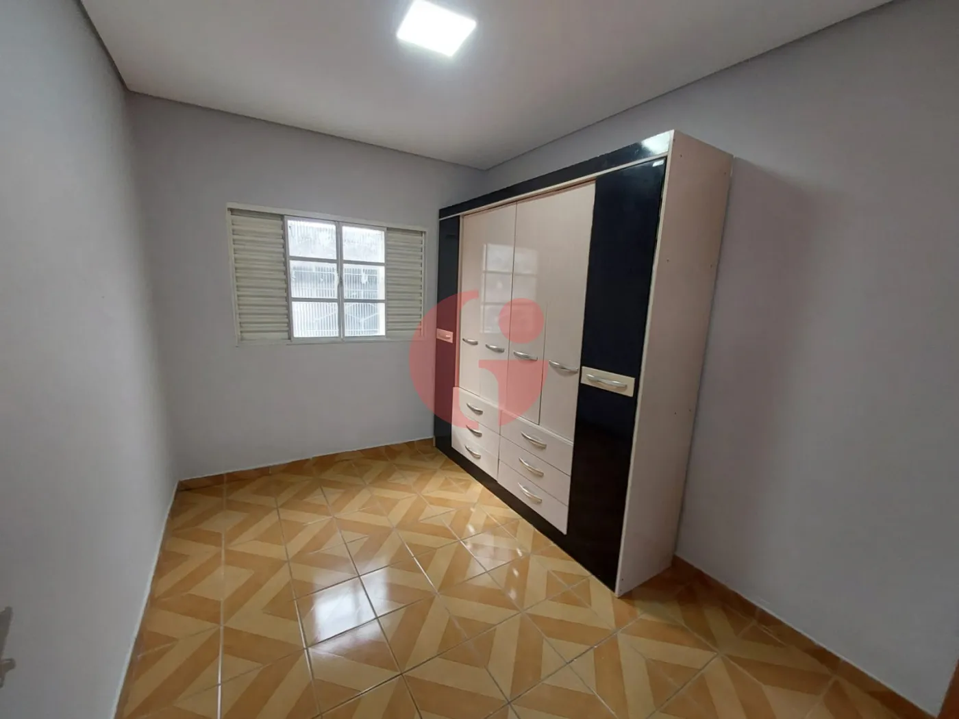 Alugar Casa / Padr&atilde;o em S&atilde;o Jos&eacute; dos Campos R$ 2.800,00 - Foto 4