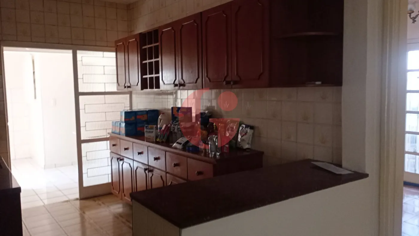 Alugar Casa / Padr&atilde;o em S&atilde;o Jos&eacute; dos Campos R$ 3.250,00 - Foto 18