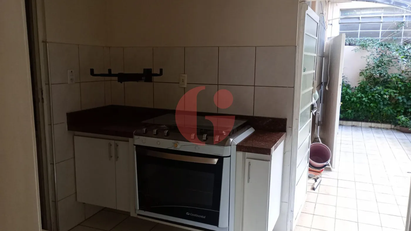 Alugar Casa / Padr&atilde;o em S&atilde;o Jos&eacute; dos Campos R$ 3.250,00 - Foto 24