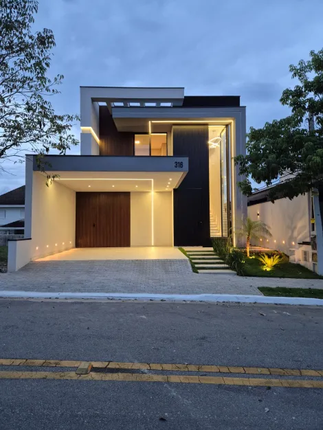 Sao Jose dos Campos Urbanova Casa Venda R$2.560.000,00 Condominio R$650,00 4 Dormitorios 2 Vagas Area do terreno 250.00m2 Area construida 244.00m2