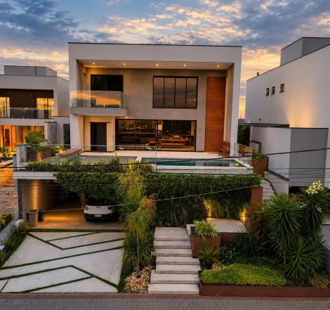 Sao Jose dos Campos Urbanova Casa Venda R$2.800.000,00 Condominio R$650,00 4 Dormitorios 3 Vagas Area do terreno 450.00m2 Area construida 379.00m2